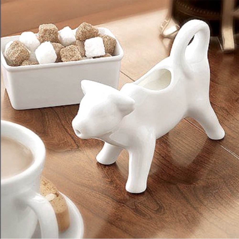 CREAMER COW | 4oz. White Porcelain Creamer Cow Pitcher